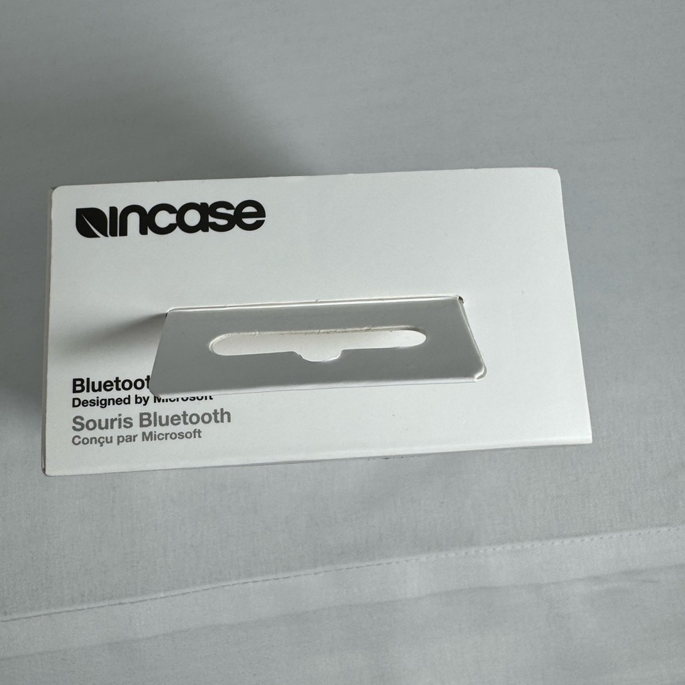 Incase Bluetooth Mouse - Black - Picture 5 of 6